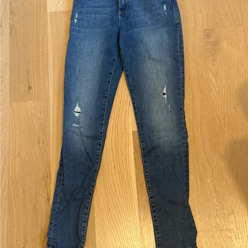GAP Blue Skinny Jeans with Subtle Distressing
